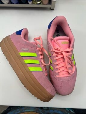 Adidas Pink Suede Platform Sneakers Neon Green Stripes women’s size 8